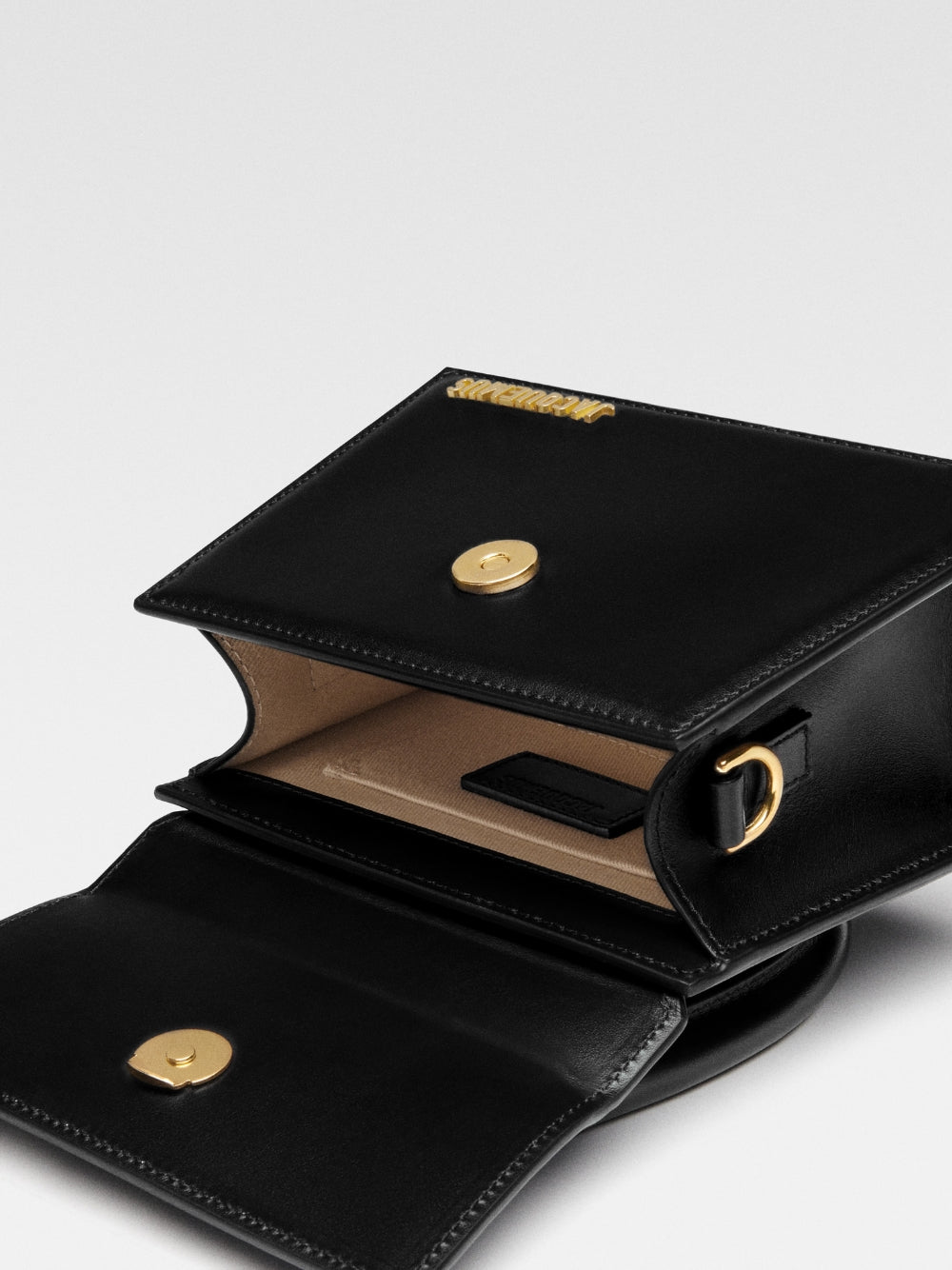 Jacquemus Black leather Le Chiquito moyen bag Curated Luxury Accessories by Orvyn