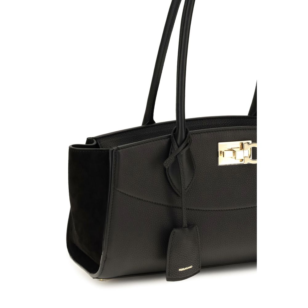 Ferragamo Black Studio Soft East West Shoulder Bag schwarz