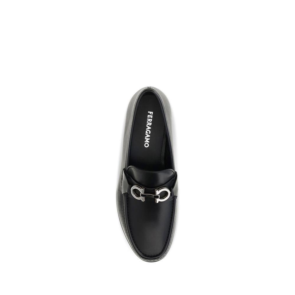 Ferragamo Black 'Slip-On' Loafers schwarz