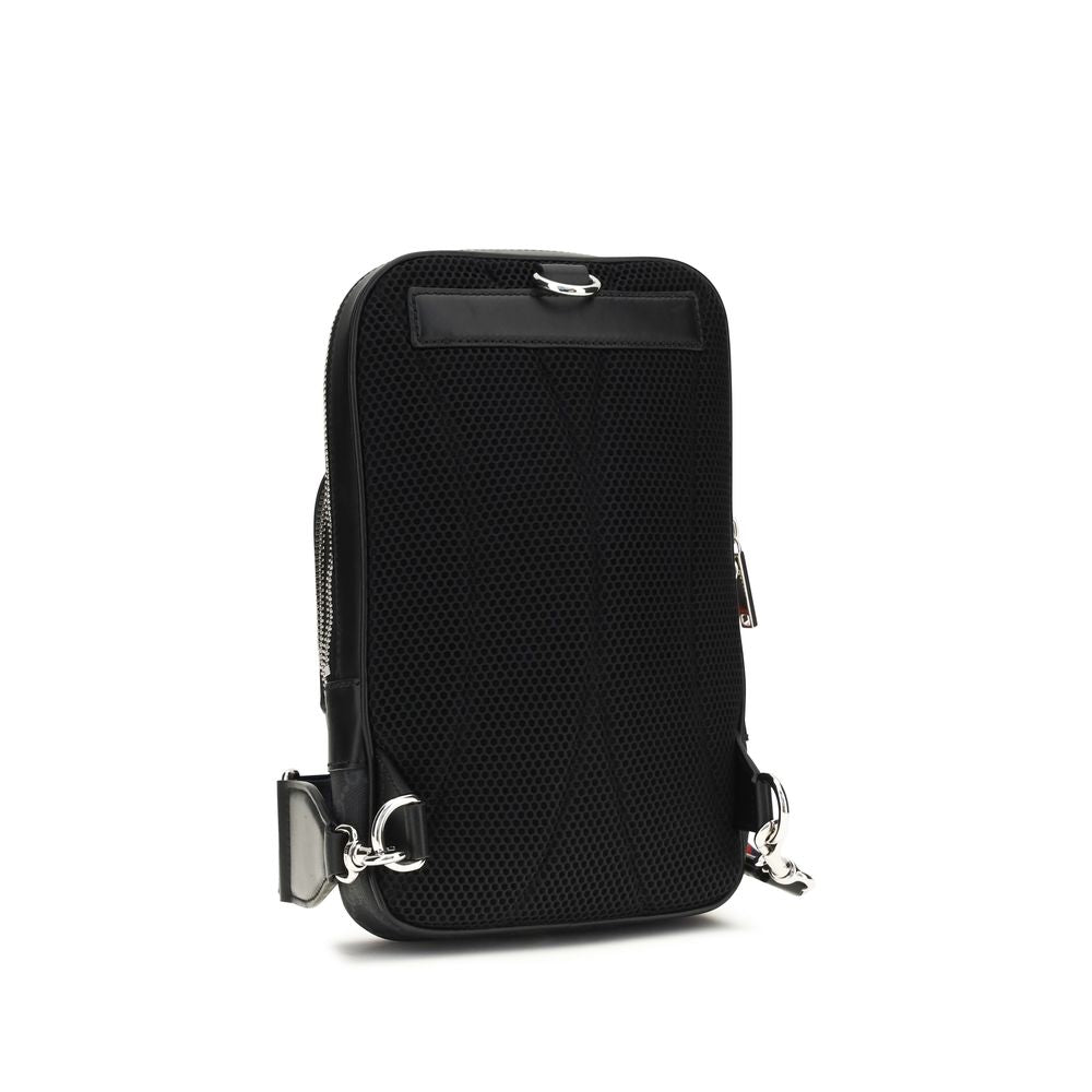 discover authentic Gucci Black Polyurethane Shoulder Bag curated by Orvyn luxury accessories