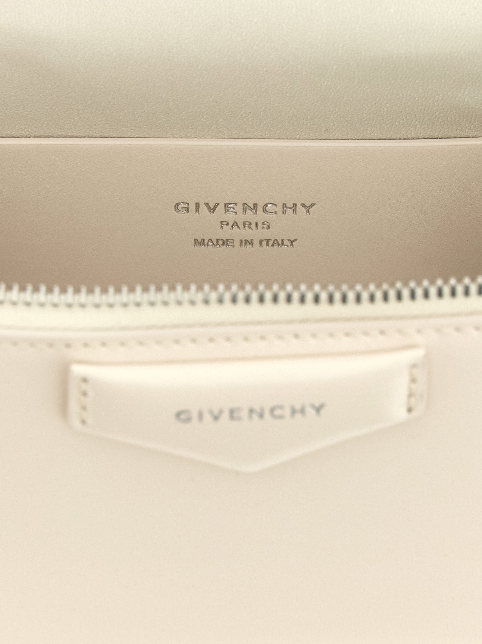 Givenchy White 'Antigona' Crossbody Bag weiss