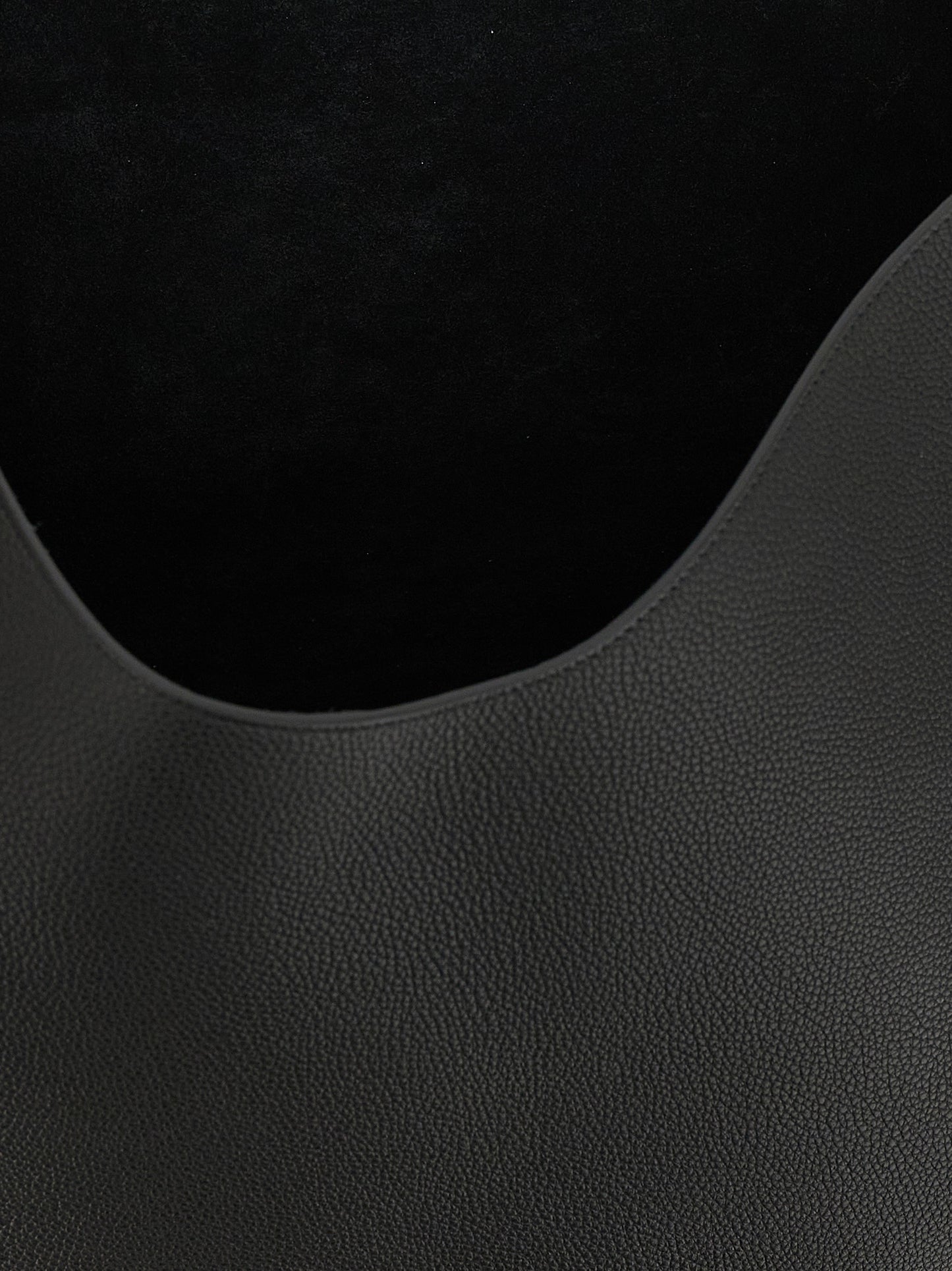 Khaite Black 'Lotus' Mini Tote Bag schwarz