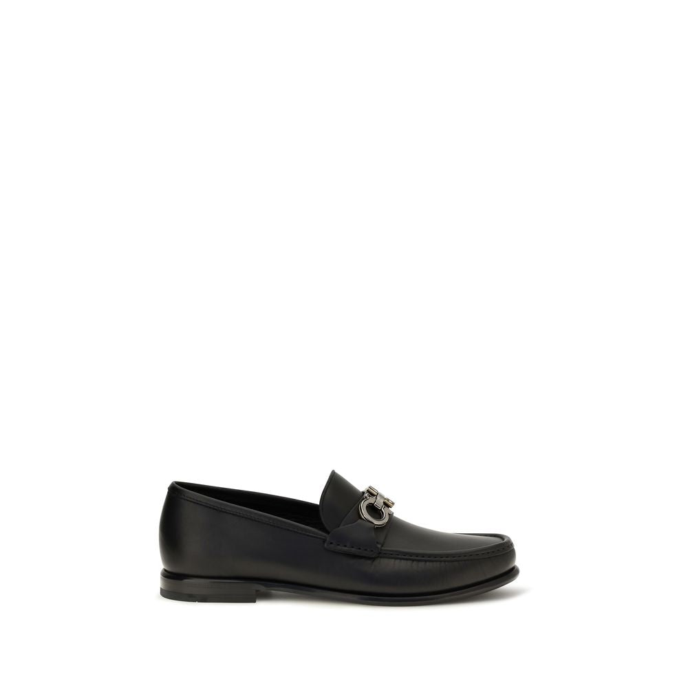 Ferragamo Black 'Slip-On' Loafers schwarz