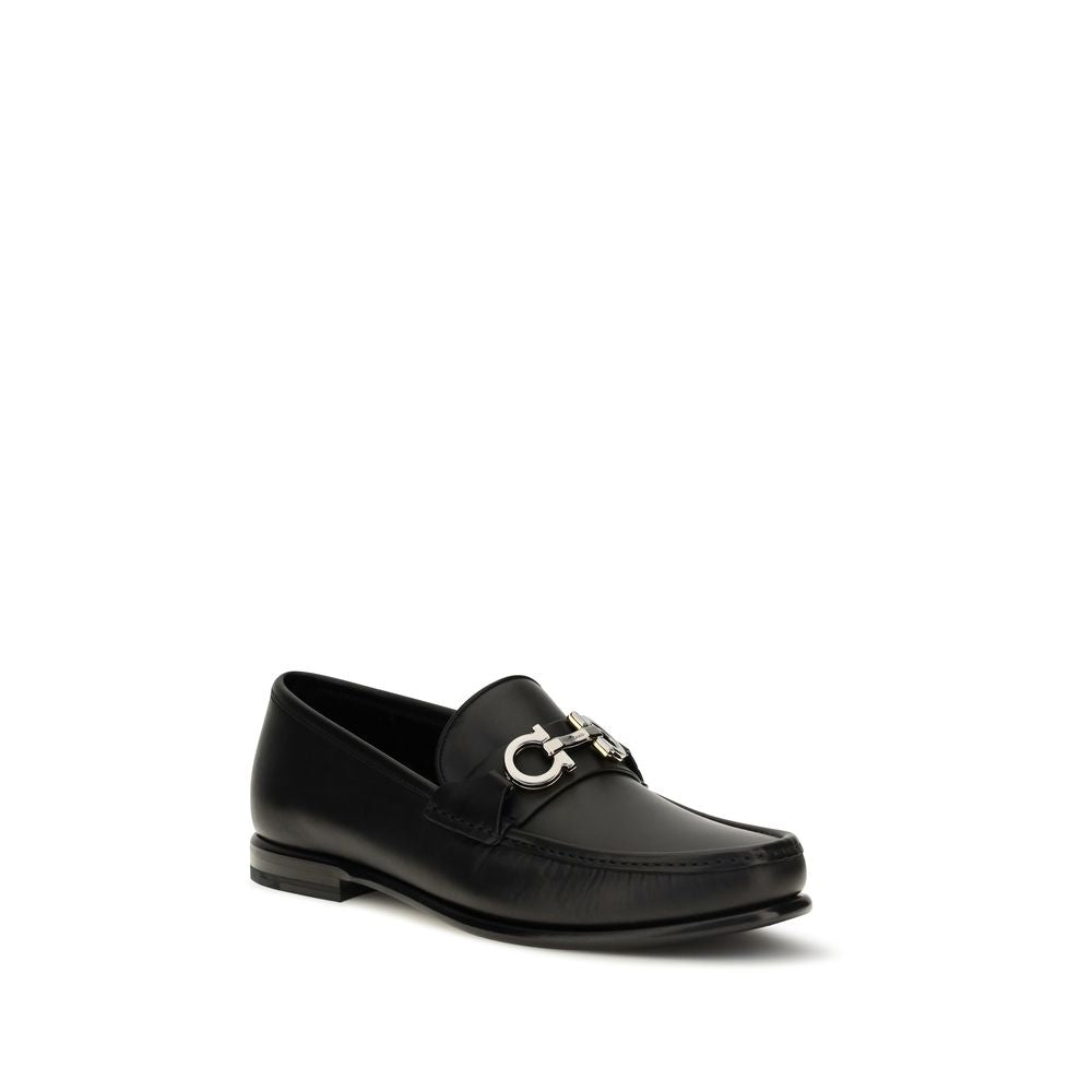 Ferragamo Black 'Slip-On' Loafers schwarz