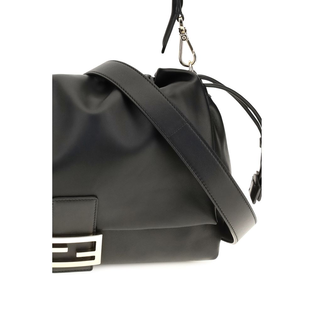 Fendi Black 'Baguette' Shoulder Bag schwarz