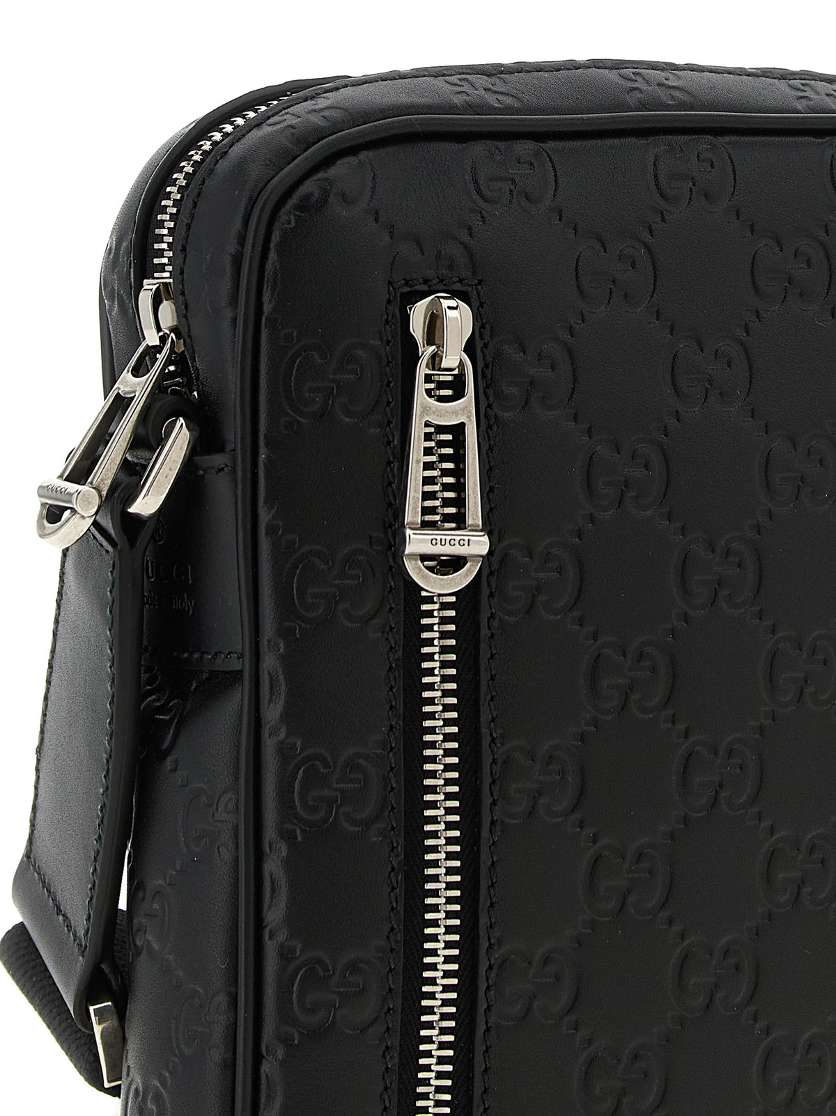 Gucci Black 'GG Emblem' Small Shoulder Bag schwarz