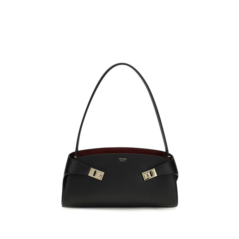 Ferragamo Black Hug East-West Shoulder Bag schwarz