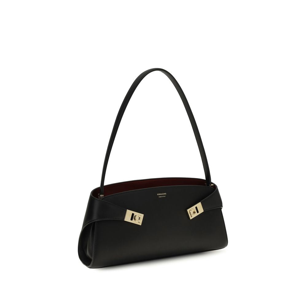 Ferragamo Black Hug East-West Shoulder Bag schwarz
