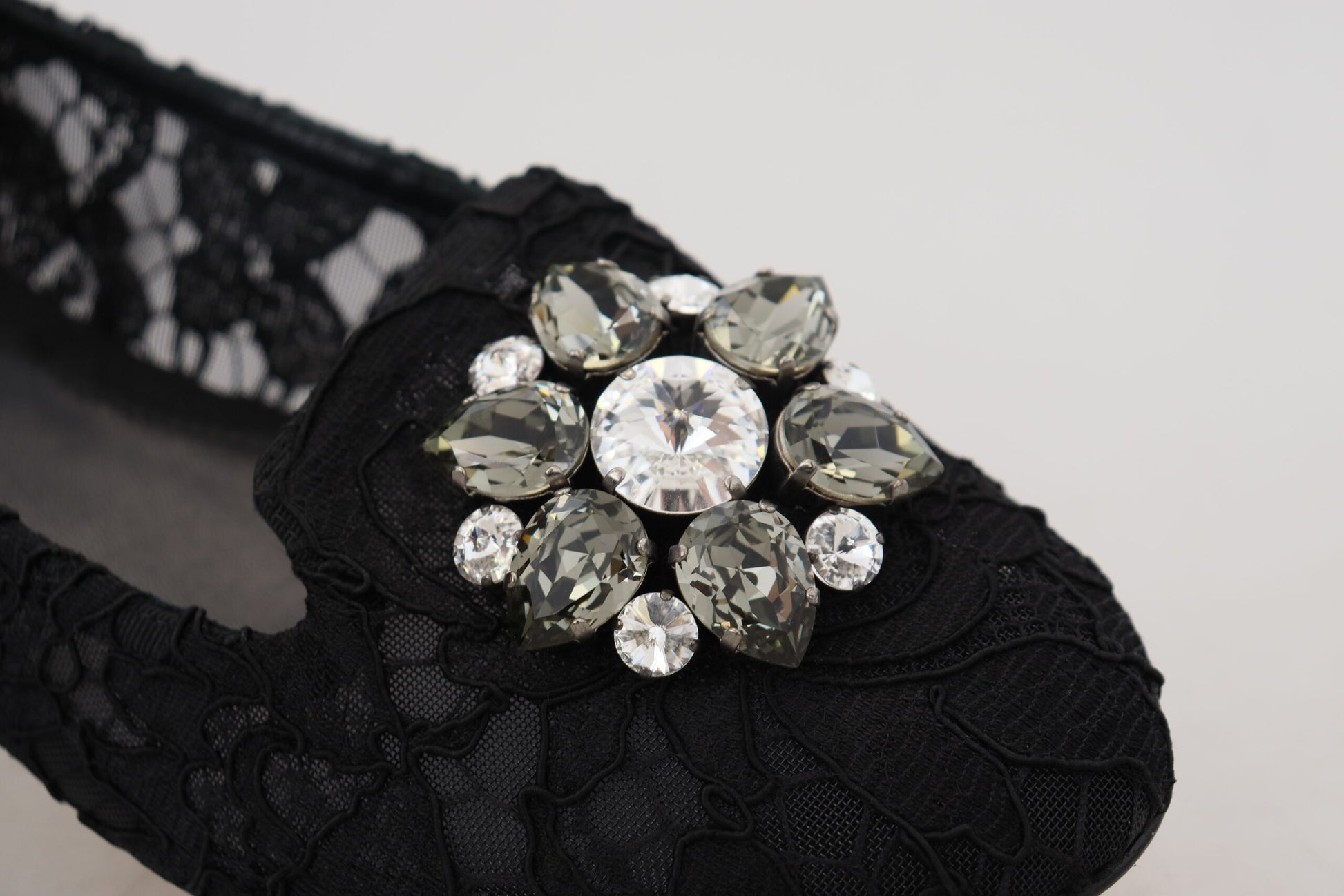 Dolce & Gabbana Black Taormina Lace Crystals Flats Shoes schwarz