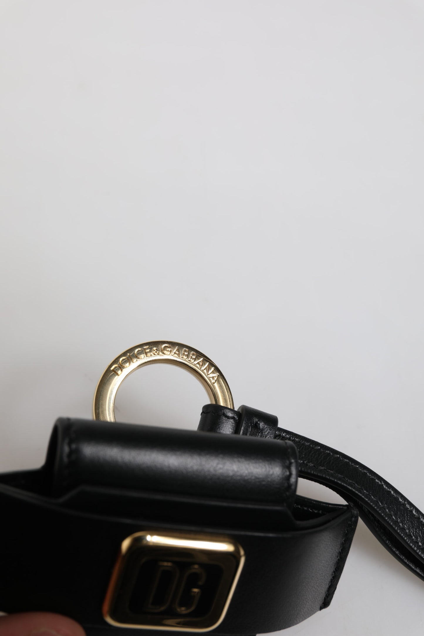 Dolce & Gabbana Black Leather Strap Gold Metal Logo Plaque Airpods Case schwarz