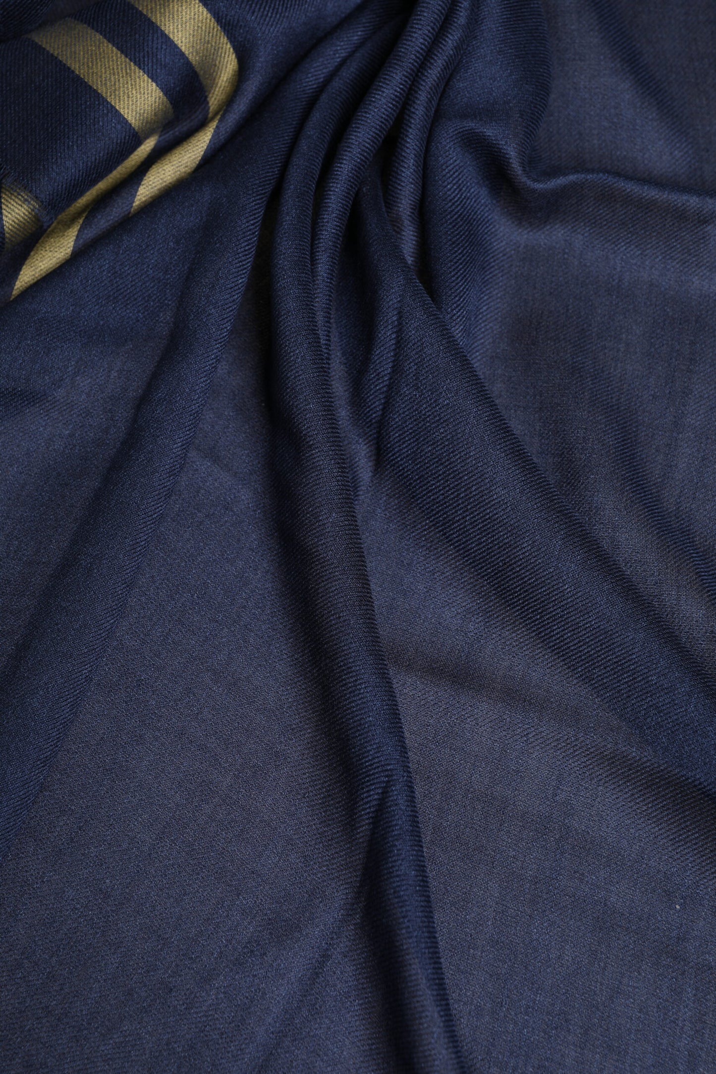 Dolce & Gabbana Blue Cashmere Neck Warmer Wrap Shawl Scarf blau