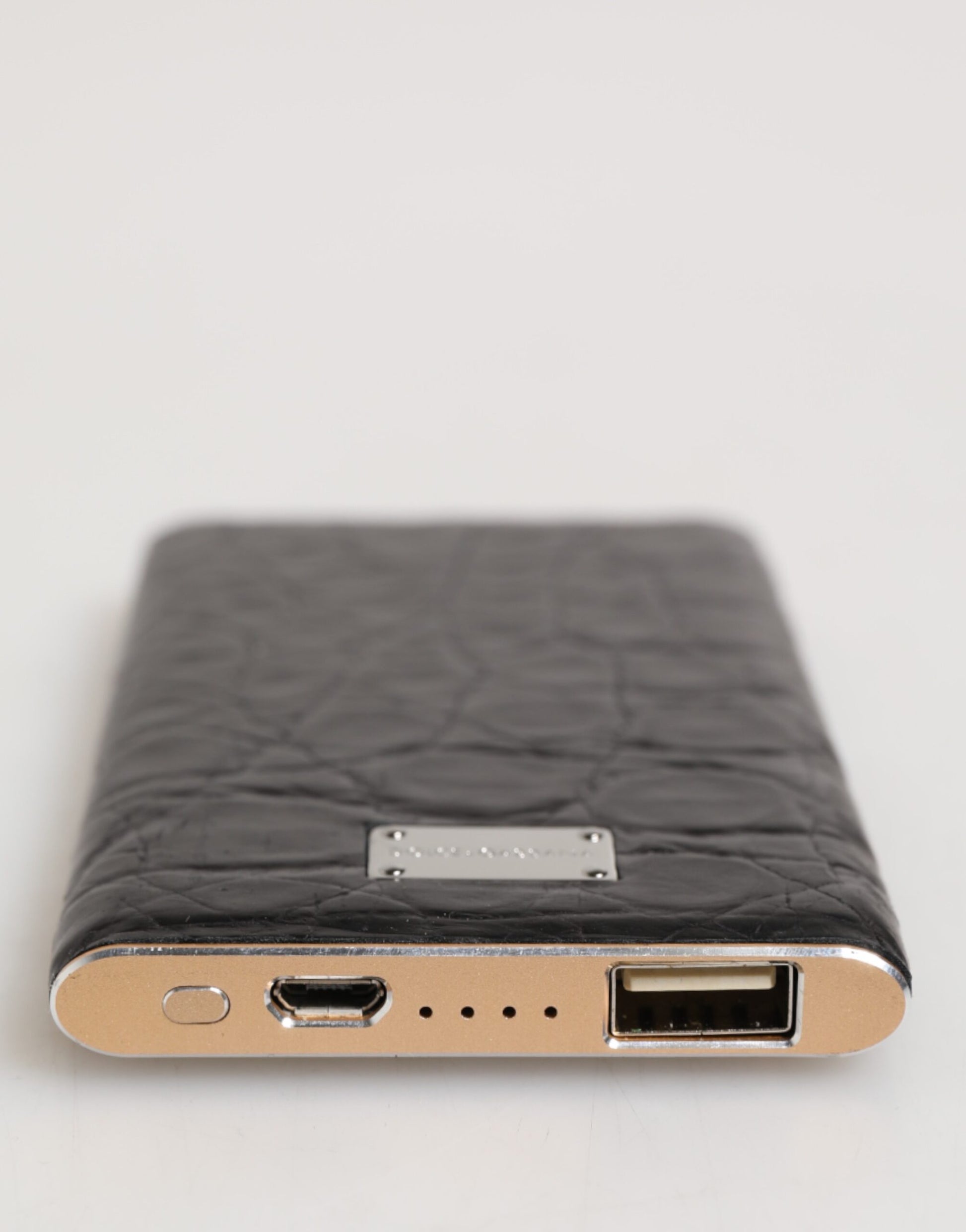 Dolce & Gabbana Black Leather Exotic Skin 3000mAh Power Bank Charger USB schwarz