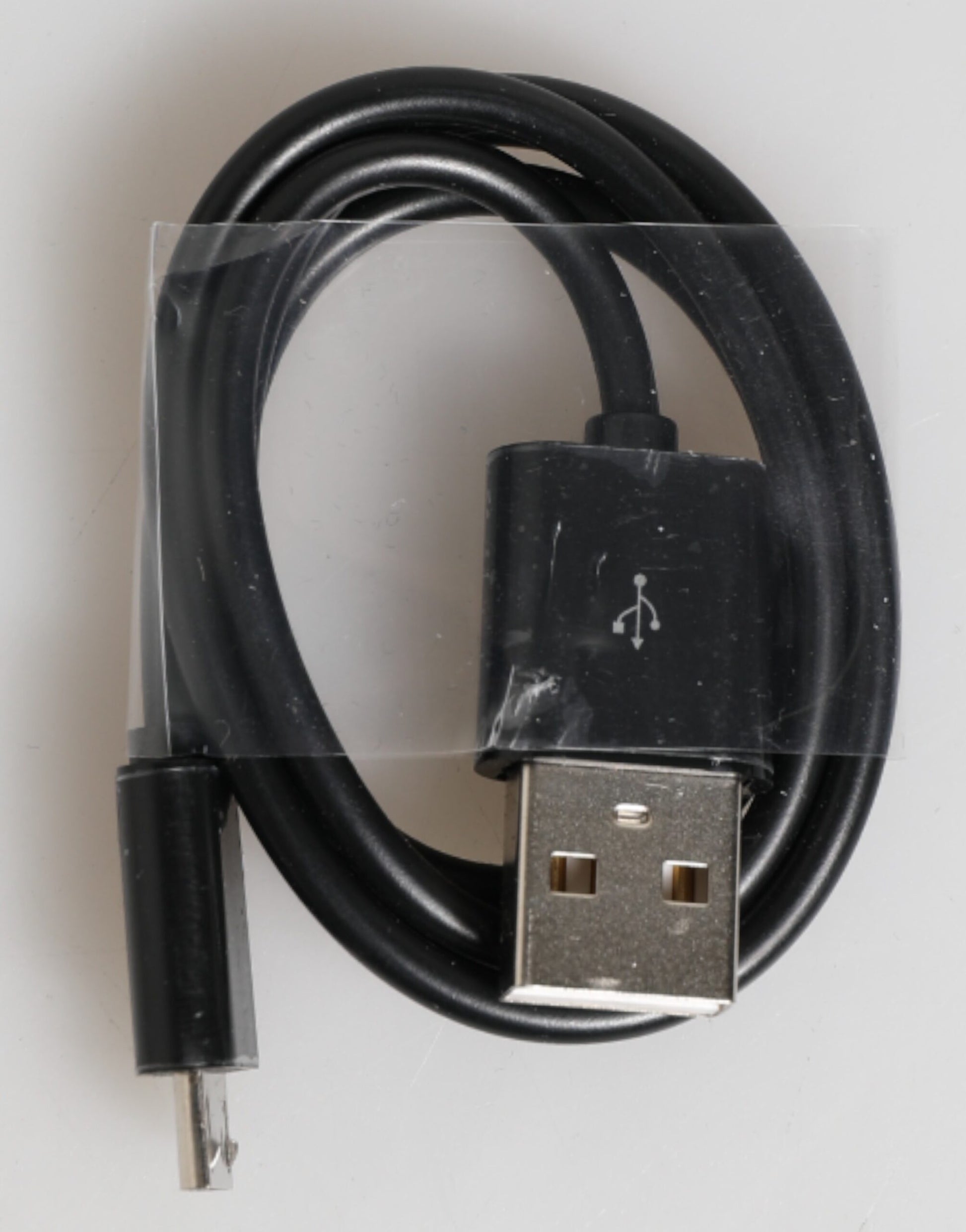 Dolce & Gabbana Black Leather Exotic Skin 3000mAh Power Bank Charger USB schwarz